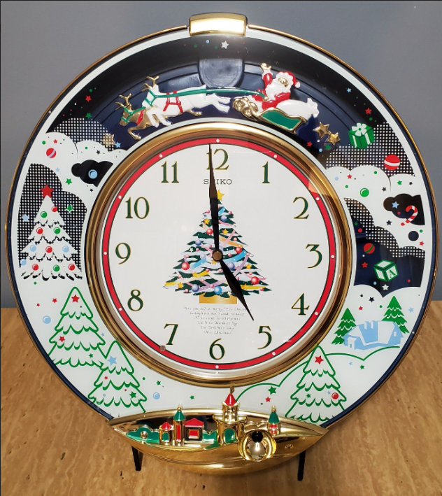 SEIKO MELODIES IN MOTION WALL CLOCK CHRISTMAS EDITION - EXTREMELY RARE!